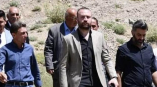 AK Partili başkanın korumalarının aracında uyuşturucu yakalandı