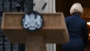 Britanya Başbakanı Liz Truss'ın istifası dünya basınında: