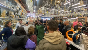 Bursa'da yurttaşlar ucuz ürün için birbirlerini ezdiler