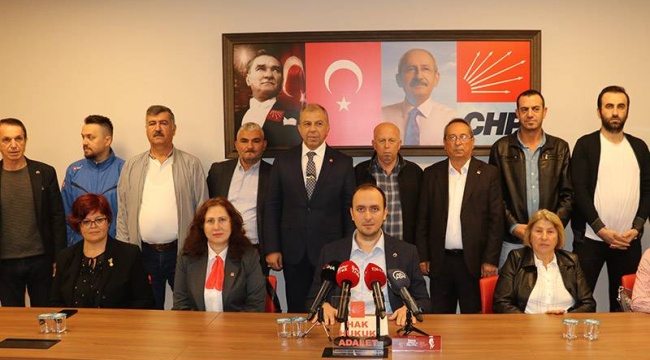 CHP ilçe başkanı ve 21 yönetim kurulu üyesi partideki görevlerinden istifa etti