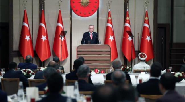 Erdoğan’dan müftülere talimat: Anayasa değişikliğini her cuma anlatın