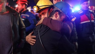 ‘Sansür yasası’nın ilk günü: İletişim Başkanlığı’ndan ‘madende ihmal yok’ bülteni