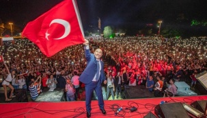 Tunç Soyer yazdı: Yaşasın demokrasi, yaşasın Cumhuriyet!