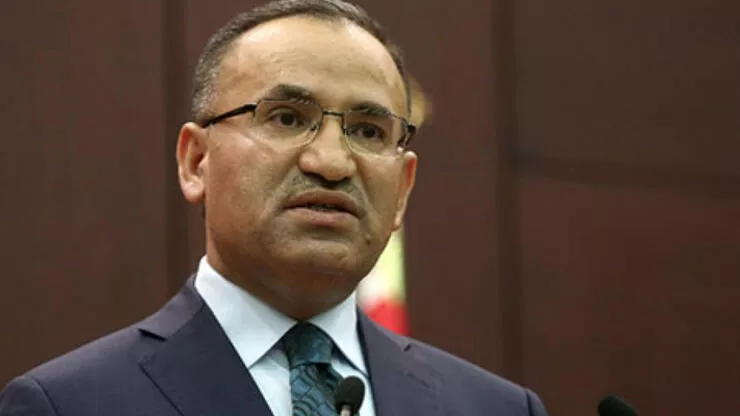 Adalet Bakanı Bozdağ: İstanbul Cumhuriyet Başsavcılığı patlamayla ilgili adlî tahkikat başlatmıştır