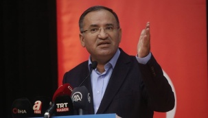 AK Parti'nin teklifine göre Anayasanın 24. ve 42. maddelerinde 3 fıkra değişecek