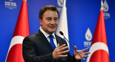 Ali Babacan'dan canlı yayında dikkat çeken çıkış: Kafasına sıkarak bitmiyor iş