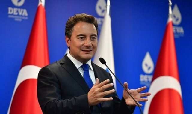 Ali Babacan'dan canlı yayında dikkat çeken çıkış: Kafasına sıkarak bitmiyor iş