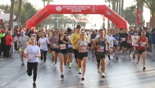‘Ata’dan Ana’ya Saygı Koşusu’ rekor katılımla gerçekleştirildi