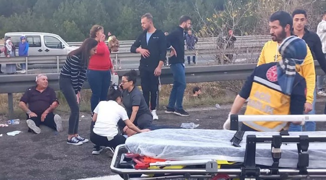 Bolu&#039;da yolcu otobüsü devrildi! Çok sayıda yaralı var