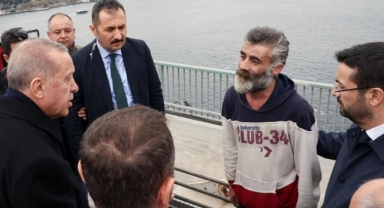 Cumhurbaşkanı Erdoğan köprüde intihar girişiminde bulunan vatandaşı ikna etti