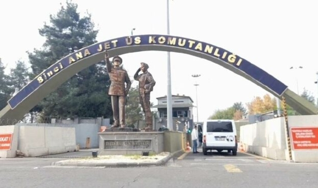 Diyarbakır’da birçok noktadan gelen patlama sesleri tedirgin etti
