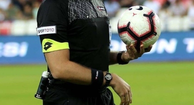 FIFA kokartına aday Türk hakemleri, İngilizce sınavını geçemedi!