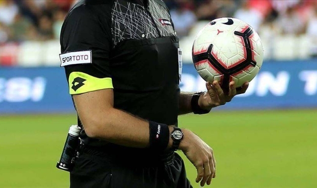FIFA kokartına aday Türk hakemleri, İngilizce sınavını geçemedi!