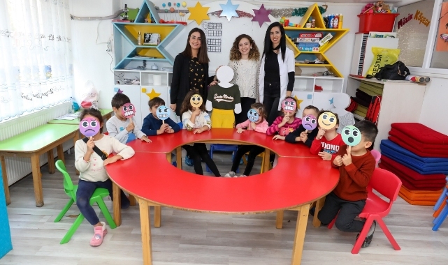 Gaziemirli çocuklar 'Mika' ile kendini korumayı öğrendiler