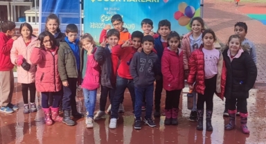 İzmir’de Çocuk Hakları Günü unutulmadı