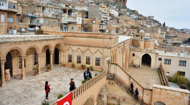 Turizm firması karıştırdı: Madrid yerine yanlışlıkla Mardin'e gittiler