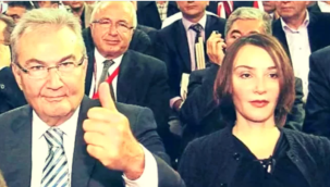 Uğur Dündar o mesajları paylaştı: Deniz Baykal ve Aslı Baykal’a “Halk TV” suçlaması