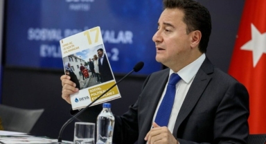 Babacan: Benden sonra göreve gelen bir bakan, 'öyle bir miras bırakmışsınız ki yiyoruz yiyoruz, bitmiyor’ dedi