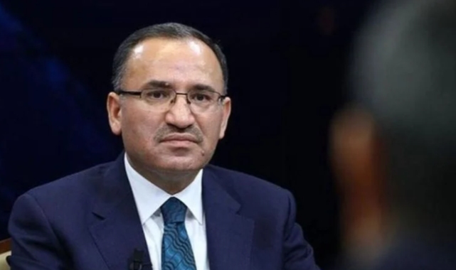 Bakan Bozdağ'dan başörtüsü için 'referandum' açıklaması