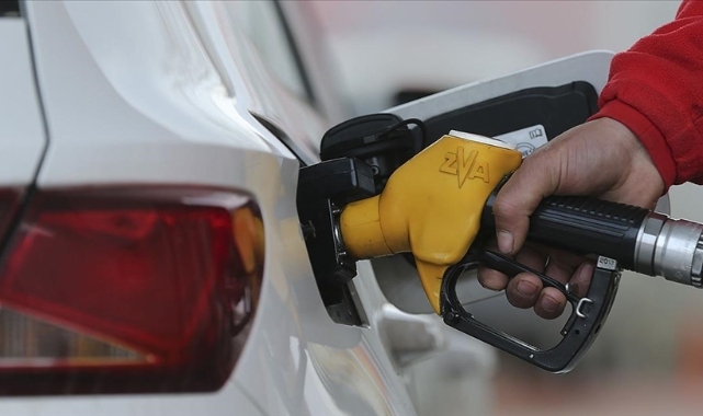 Benzine indirim geldi