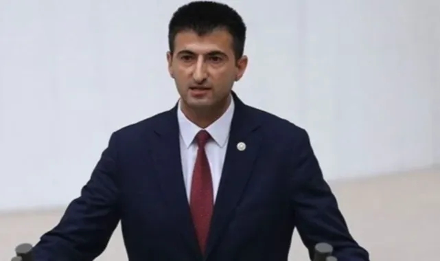 'Çiçeği burnunda' AK Partili Çelebi'ye Meclis'te sert tepkiler: 'Seni görünce aklımıza topaç geliyor'