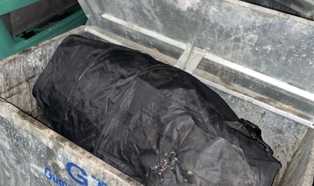 Çöp konteynerindeki valizden 30 milyon liralık uyuşturucu çıktı