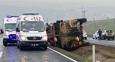 Diyarbakır'da askeri araç devrildi: 6 asker yaralandı
