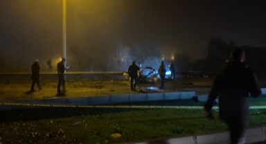 Diyarbakır'da polis servisine bombalı saldırı: 8'i polis 9 yaralı