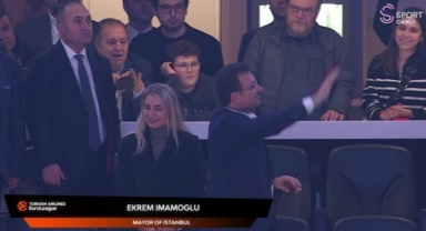 Ekrem İmamoğlu Anadolu Efes maçında