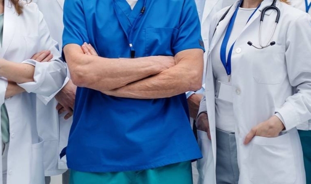 Hasta yakını şüphelendi, kimlik sordu; doktorun hastanede kaydı olmadığı ortaya çıktı
