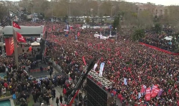 İBB başka, Emniyet başka rakam verdi: Saraçhane’deki buluşmaya kaç kişi katıldı?
