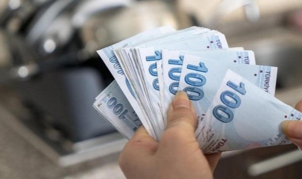 İktidara yakın gazete duyurdu... İşte asgari ücret zammı için konuşulan rakamlar