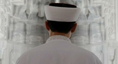 İl Müftüsü, “İmam, camide birlikte olduğu kadınla imam nikahlıysa sorun yok” demiş