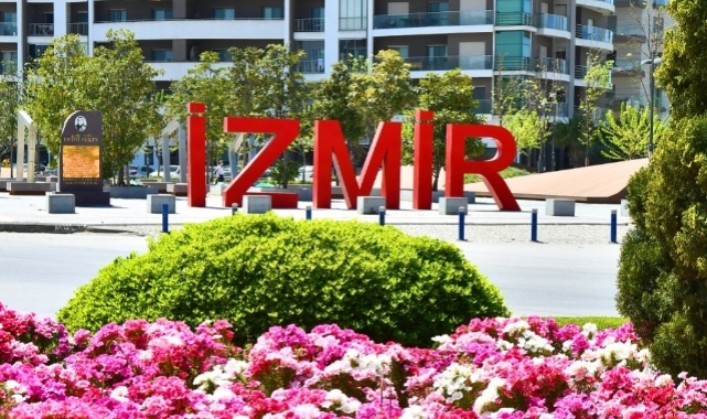 İzmir Büyükşehir Belediyesi bir yılda 10 milyar liranın üzerinde yatırım yaptı
