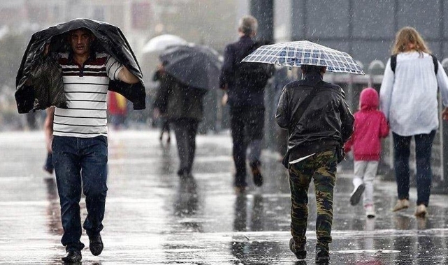 Meteoroloji'den saat saat 'hava durumu' raporu: İzmir'e sağanak uyarısı!