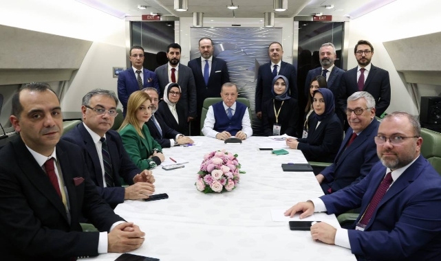 Nevşin Mengü: Uçakta Erdoğan'a İmamoğlu kararı sorulmuş, sonra gazetecilerden soru ve yanıtın çıkartılması istenmiş