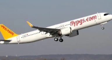 Pegasus uçağında yine 'hamile yolcu' krizi: Faslı yolcular bu kez kaçamadı