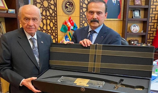Suç örgütü liderliğinden hapis yatan Kürşad Yılmaz'dan BİM CEO'suna tehdit: Tuttuğunuz köşe başları mezarınız olur