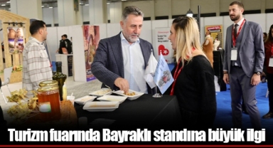 Turizm fuarında Bayraklı standına büyük ilgi