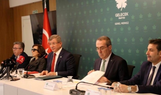 Ahmet Davutoğlu: Yolsuzluk iddiası için araştırma komisyonu kurulmalı