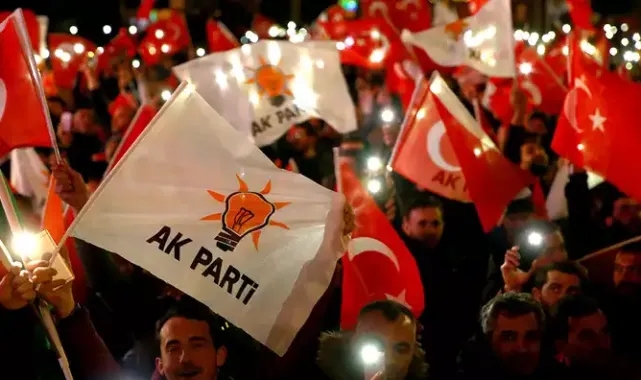 AK Parti'de istifa... İl başkanı görevi bıraktı