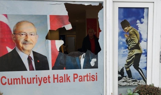 Almanya'da CHP ofisine saldırı