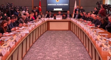 Başörtüsü teklifi komisyonda