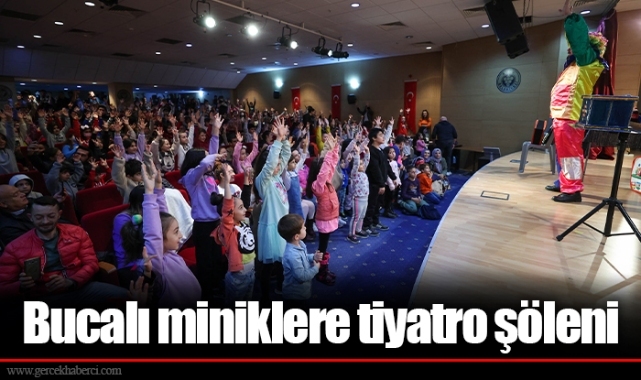 Bucalı miniklere tiyatro şöleni