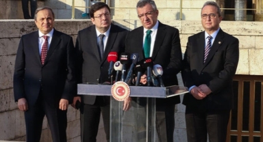 CHP heyeti, Ekrem İmamoğlu hakkındaki mahkeme kararıyla ilgili Bakan Bozdağ'ı ziyaret etti