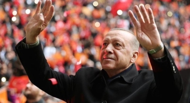 Erdoğan: Birileri sosyal medyada kendilerini gaza getiriyor