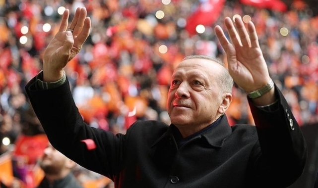Erdoğan: Birileri sosyal medyada kendilerini gaza getiriyor