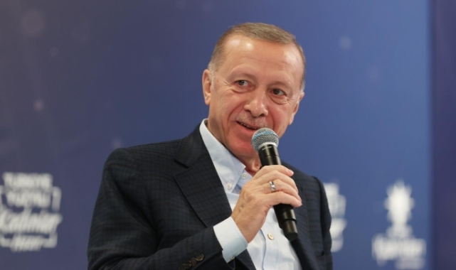 Erdoğan: Türk bayrağı ve Türk kavramından nefret edenlerle mücadelemizin süreceği bir seçimi yaşayacağız