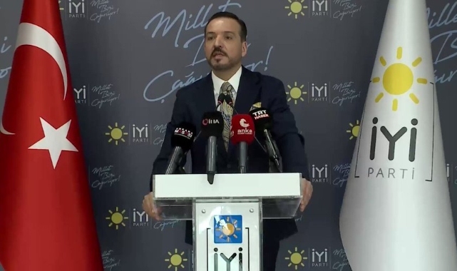 İYİ Parti’den Davutoğlu’na itiraz: “Altılı masada konuşulmadı”