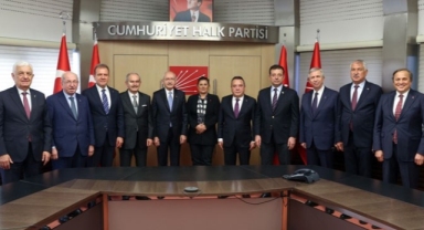 Kılıçdaroğlu, CHP'li büyükşehir belediye başkanları ile bir araya geldi